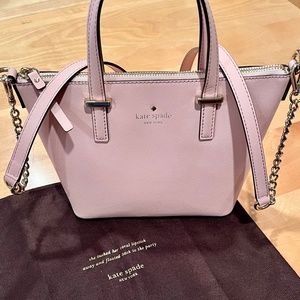Kate Spade Pink Crossbody  Purse with gold chain, excellent condition